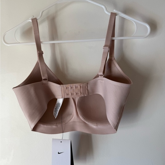NWT Nike Alate sport bra S - Picture 2 of 8